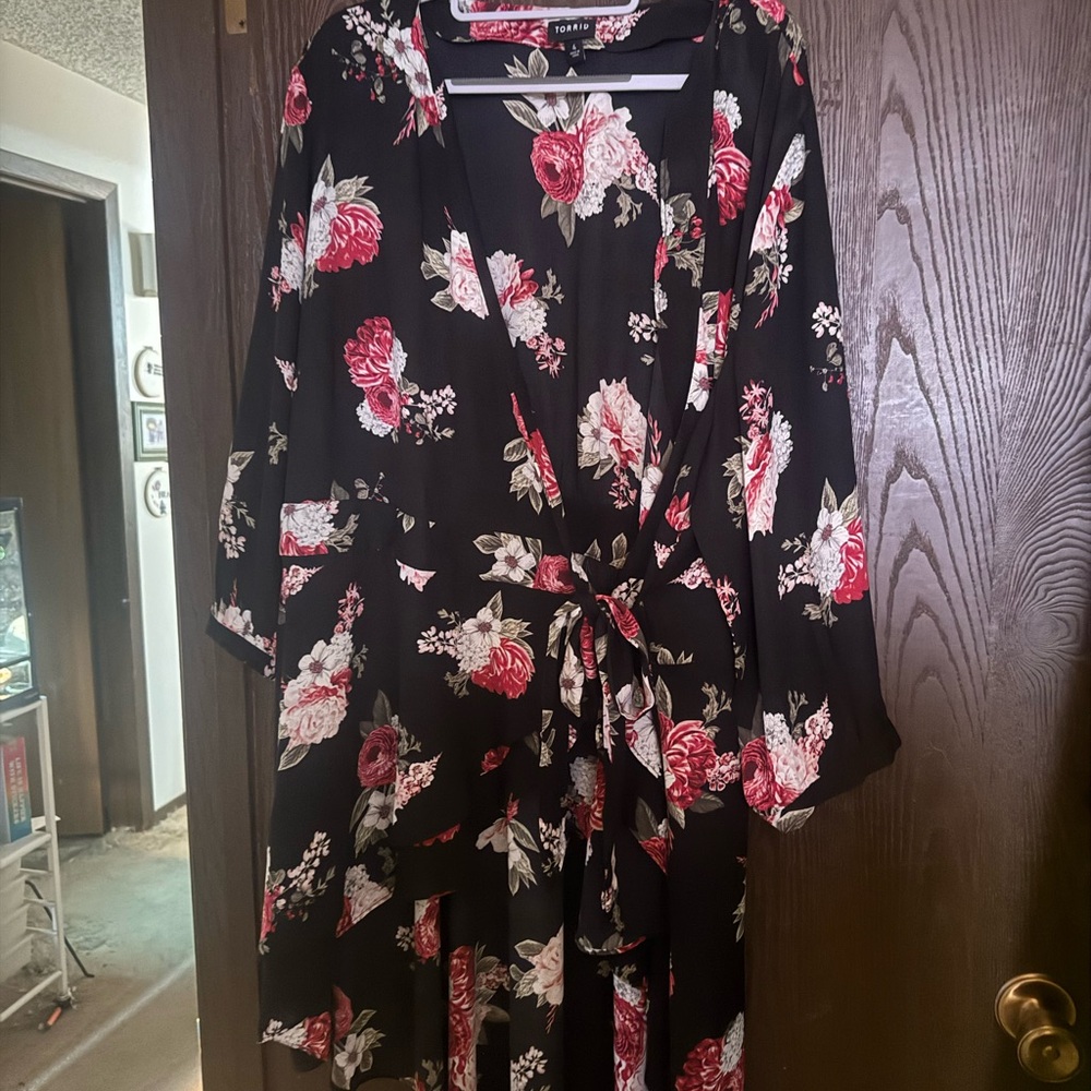 Torrid Wrap Front Floral Blouse 4X
